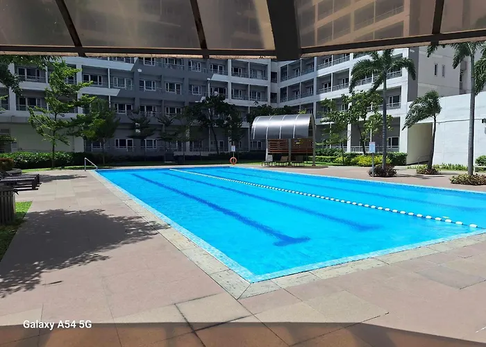 Comfy 1br With Pool View And Wi-fi In Grace Res Taguig